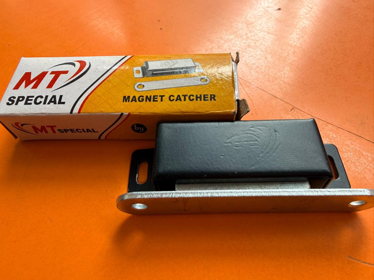 Magnet Catcher Series · Style 11